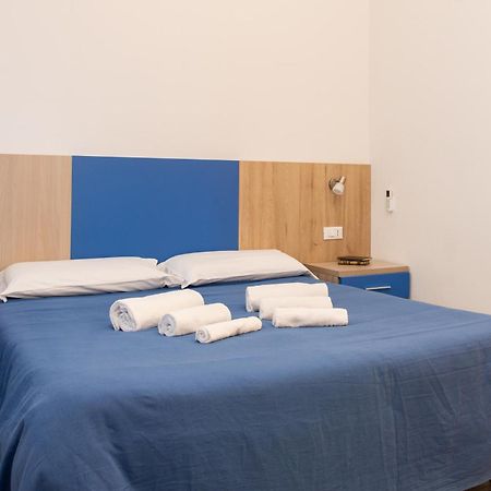 Hotel Bed&Blu La Caletta Exterior foto
