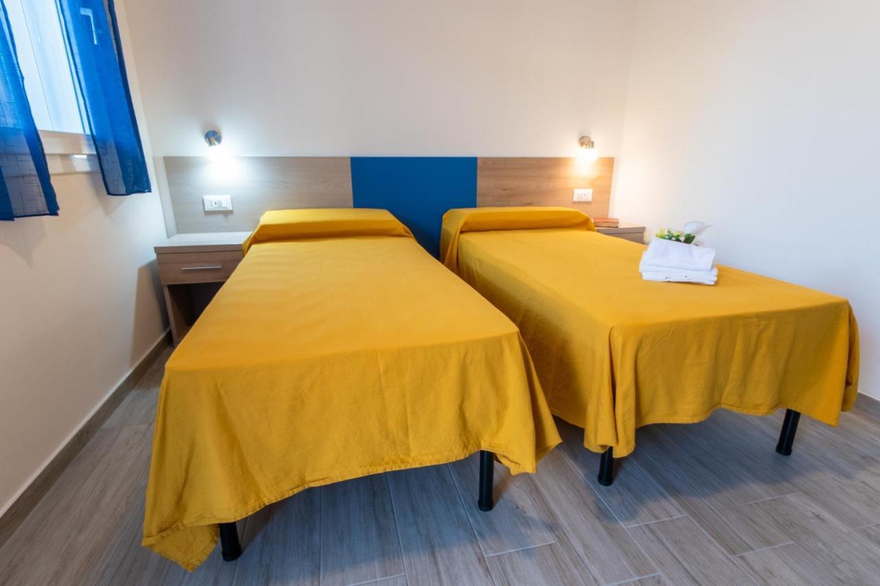 Hotel Bed&Blu La Caletta Exterior foto