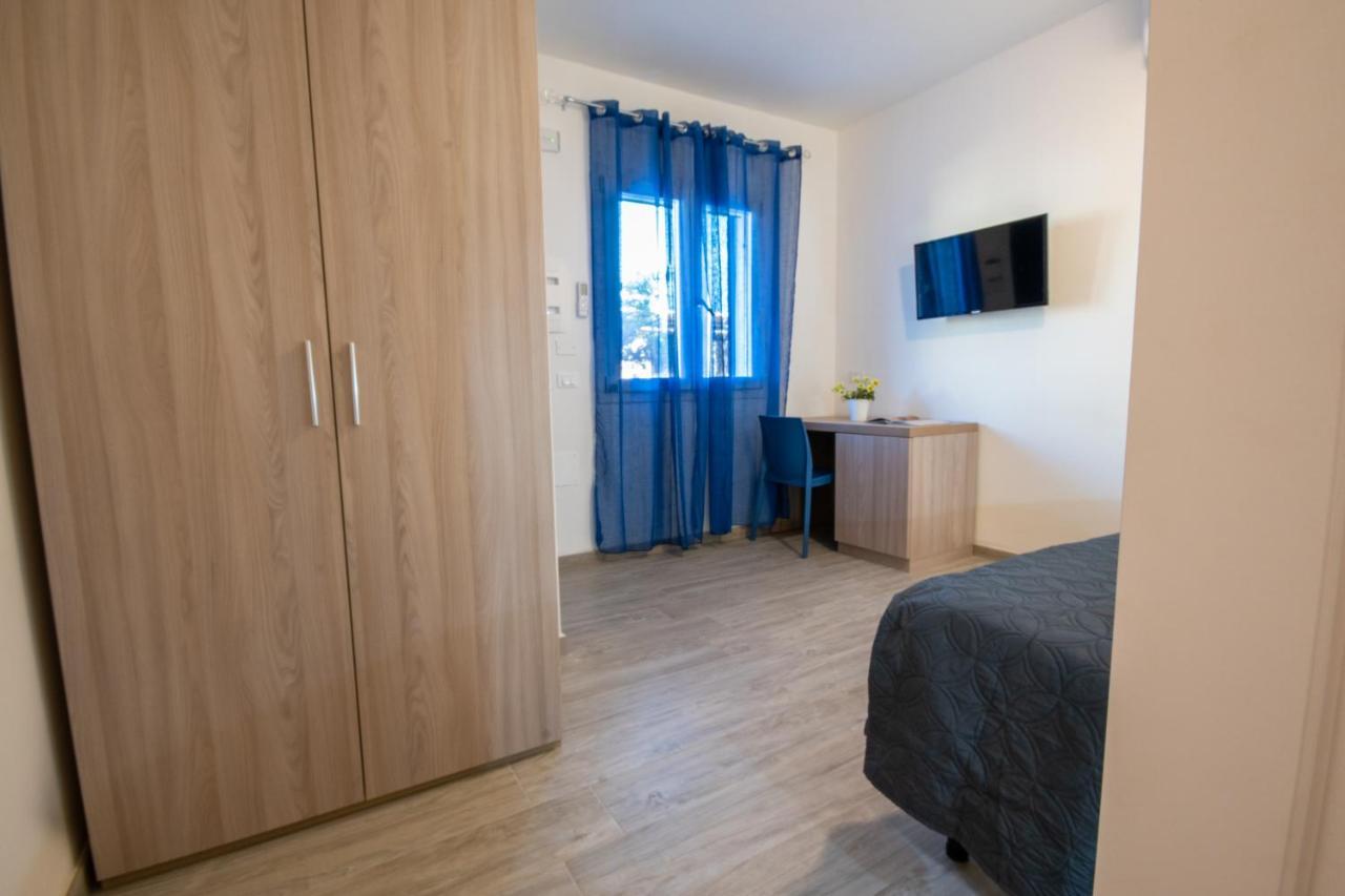 Hotel Bed&Blu La Caletta Exterior foto