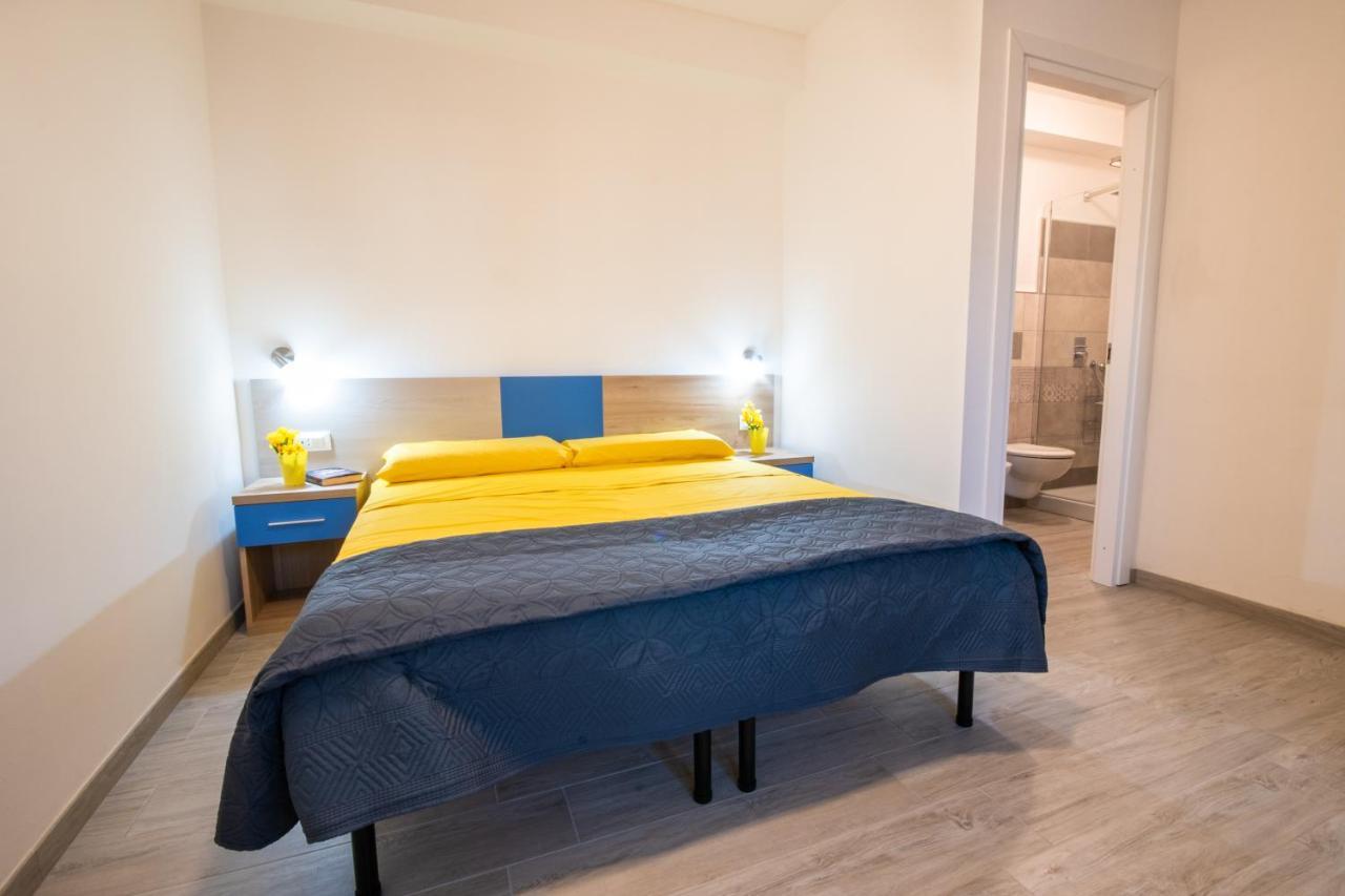Hotel Bed&Blu La Caletta Exterior foto