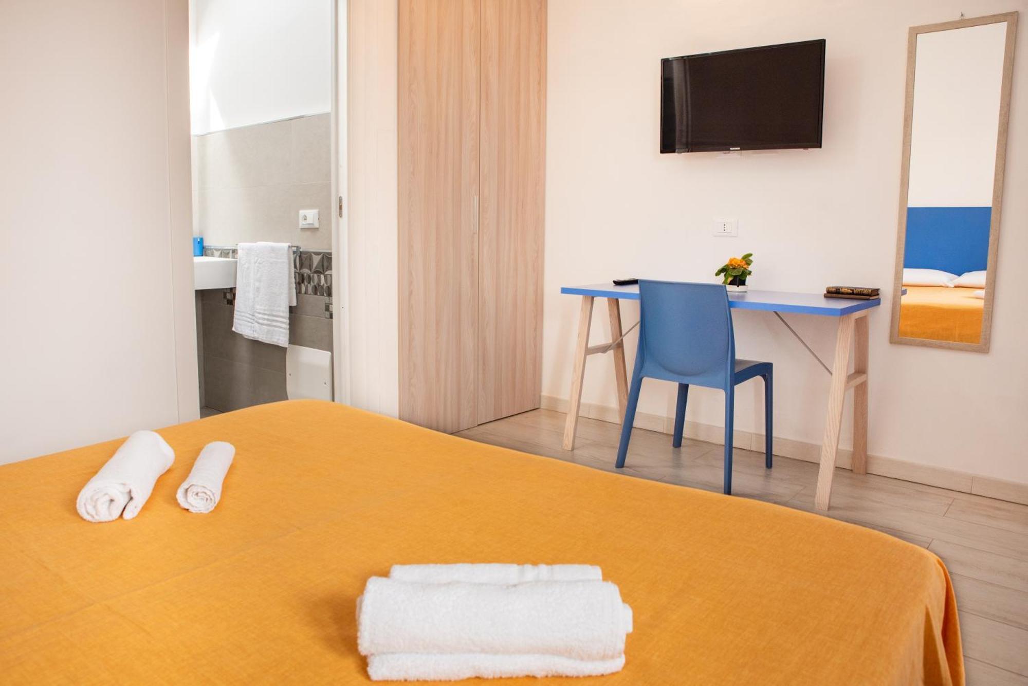 Hotel Bed&Blu La Caletta Exterior foto