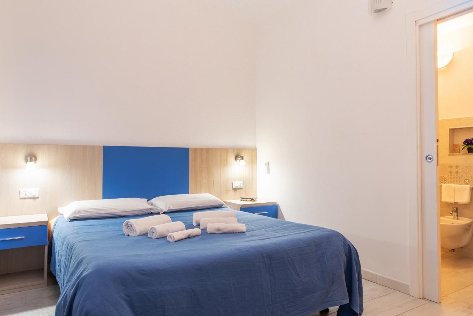 Hotel Bed&Blu La Caletta Exterior foto